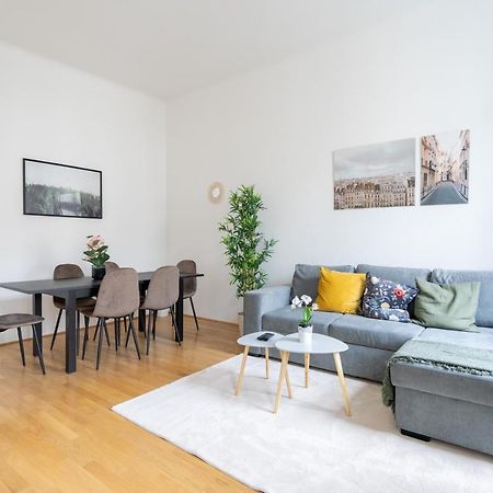 Central Two Bedroom Apartment Wien Exterior foto
